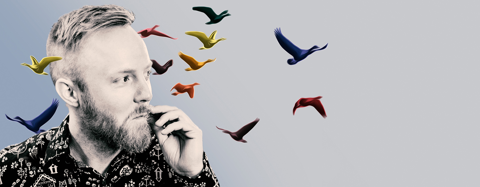 Axel Sondén, och flock fåglar färgsatta i starka färger som flyger bakom honom.